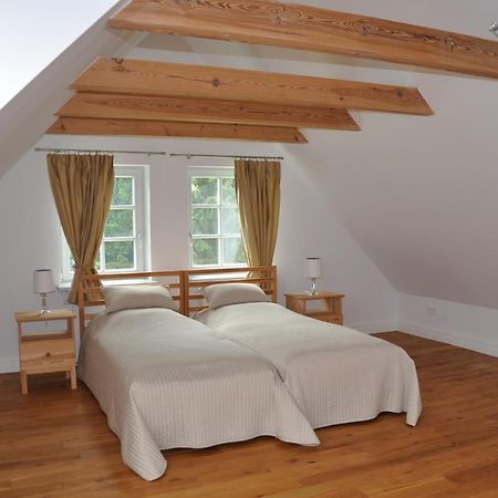 Monte Carvick Nad Jeziorem Seksty Karwik Buitenkant foto