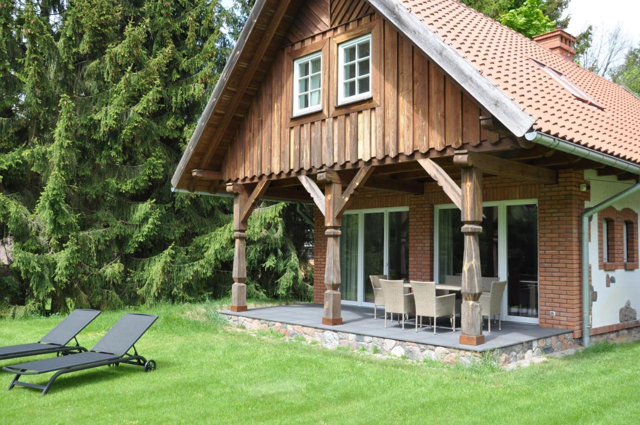 Monte Carvick Nad Jeziorem Seksty Karwik Buitenkant foto