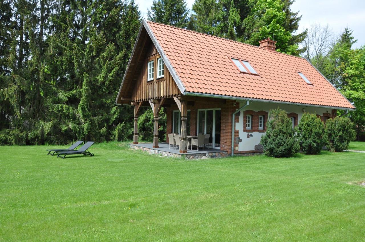 Monte Carvick Nad Jeziorem Seksty Karwik Buitenkant foto