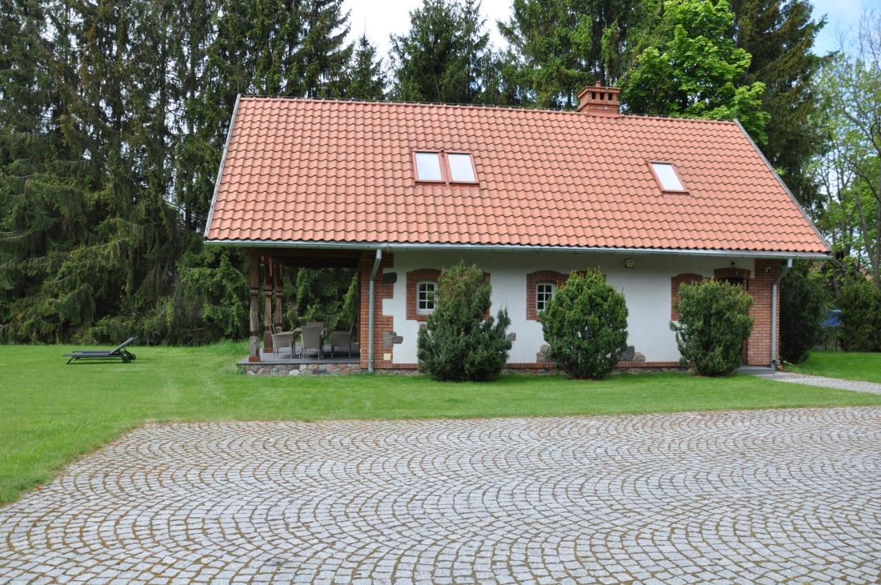Monte Carvick Nad Jeziorem Seksty Karwik Buitenkant foto