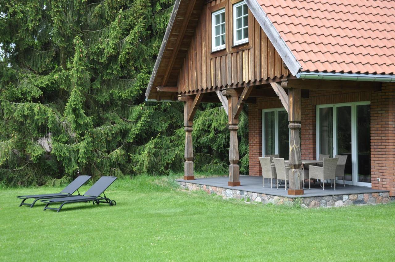 Monte Carvick Nad Jeziorem Seksty Karwik Buitenkant foto